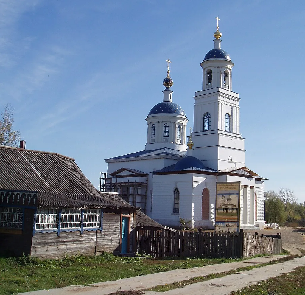 Восстановленная церковь в селе Глухово Дивеевского района Нижегородской области