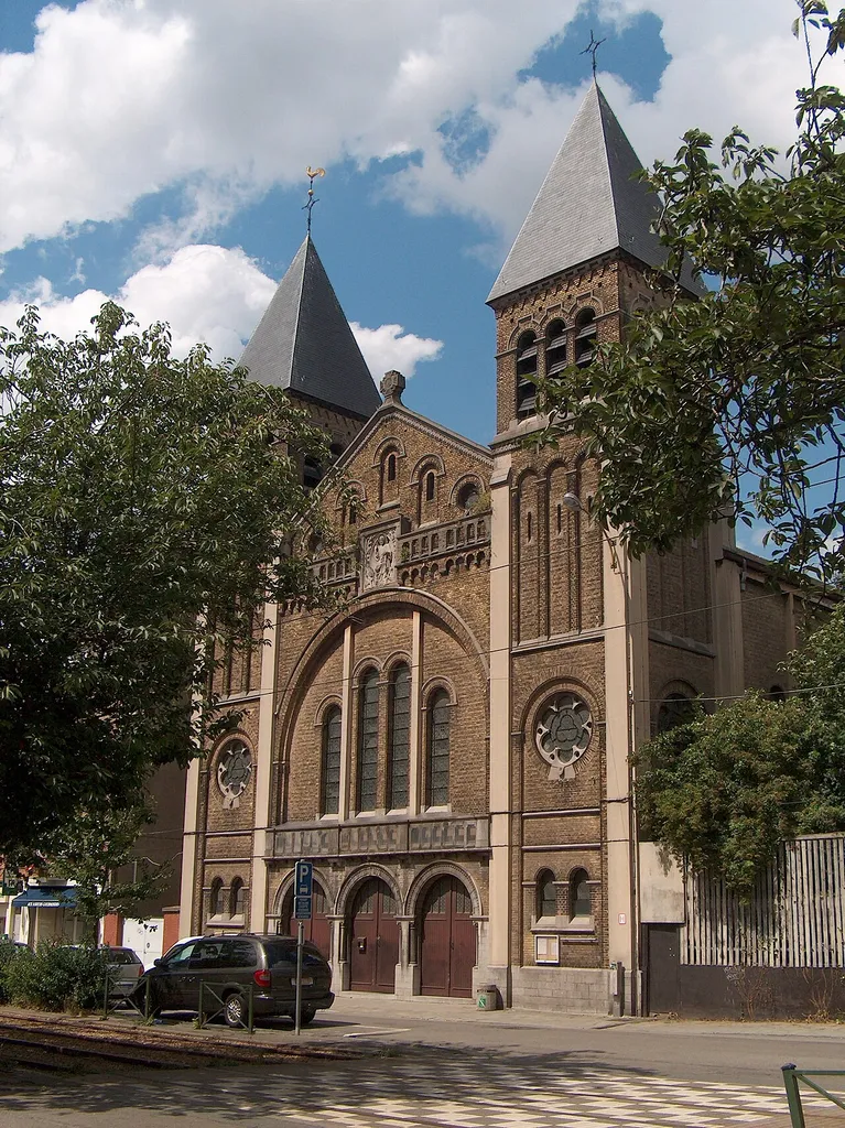 L'église Sainte-Thérèse d'Avila à Schaerbeek, Bruxelles, Belgique.