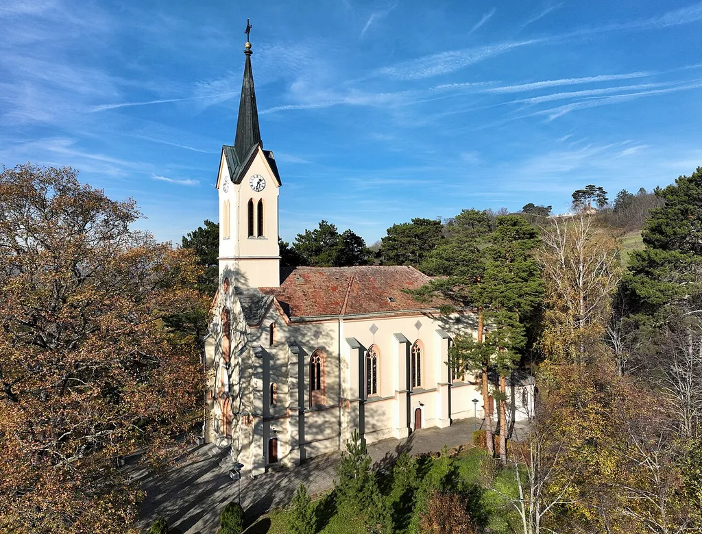South view of the parish church in Wultendorf near Staatz.