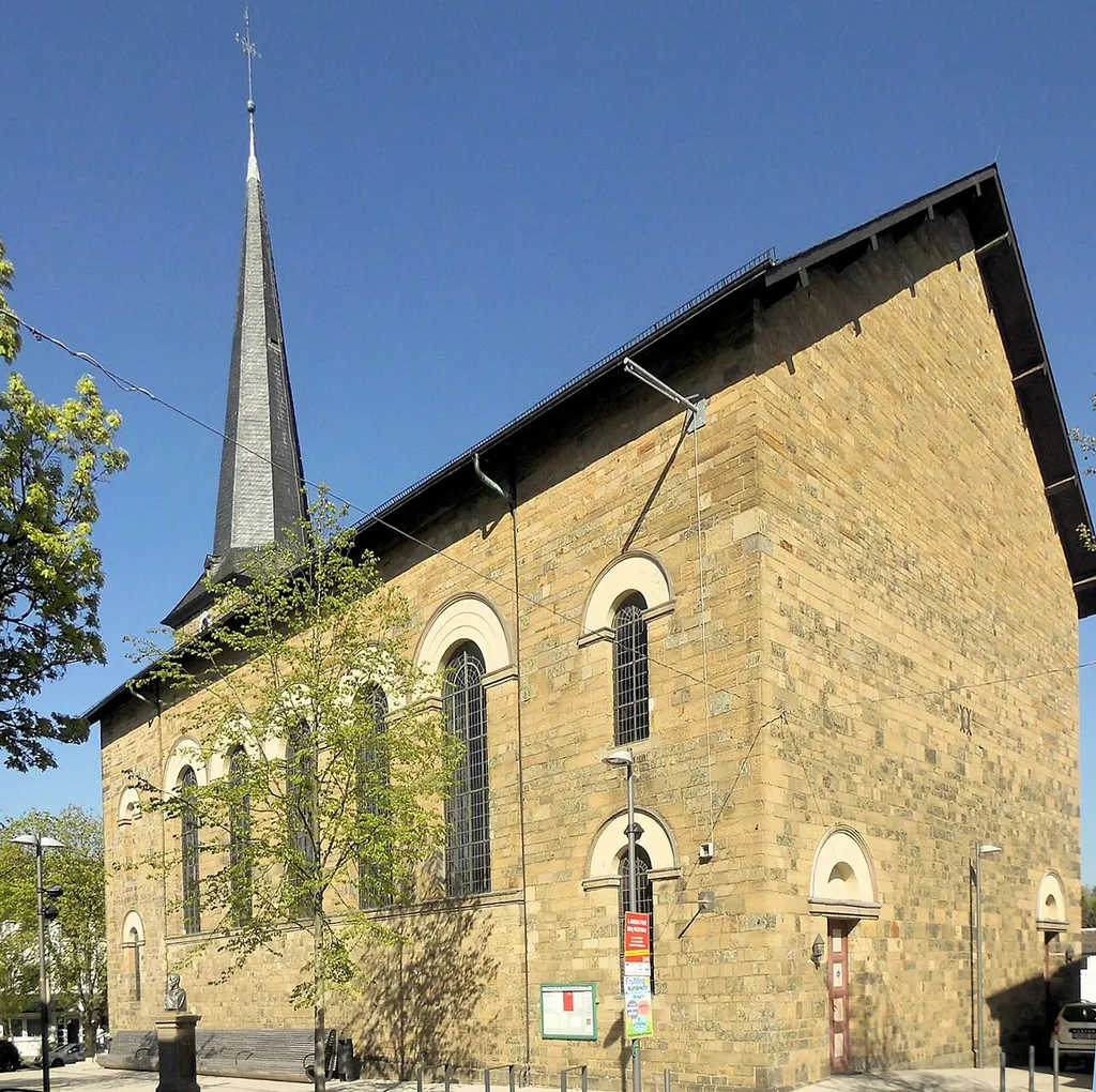 Ostseite der evangelischen Kirche Waldbröl, Deutschland