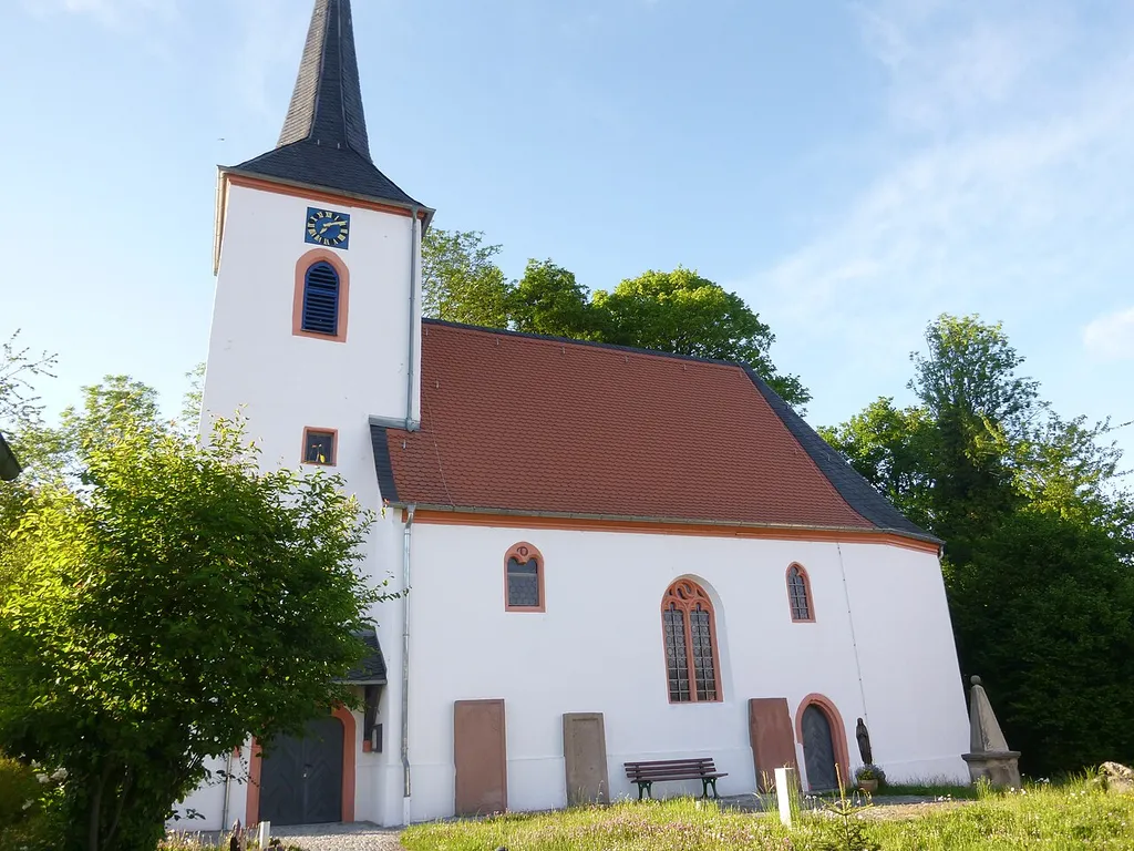 Kirko de Beedenkirchen, parto de la komunumo Lautertal en Hesio, Germanio