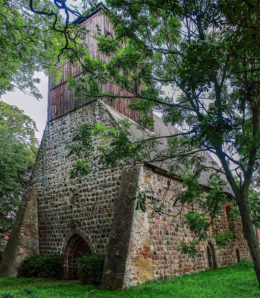 Steinhöfel Feldsteinkirche