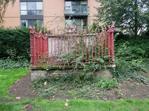 Chest Tomb, Approximately 60 Metres South Of Church Of St Mary Magdalene, Near Abbey Street