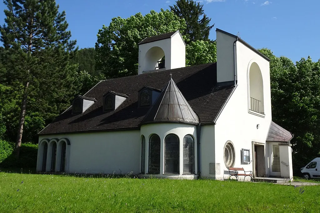 Kath. Filialkirche hl. Maria, Ansicht von der linken Seite