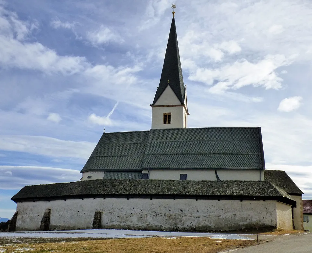 Wehrkirche Grafenbach, Gemeinde Diex (Kärnten). Ansicht von Norden. This media shows the protected monument with ObjektID 67906 in Austria. (Commons, de, Wikidata) This media shows the protected monument with ObjektID 80837 in Austria. (Commons, de, Wikidata)