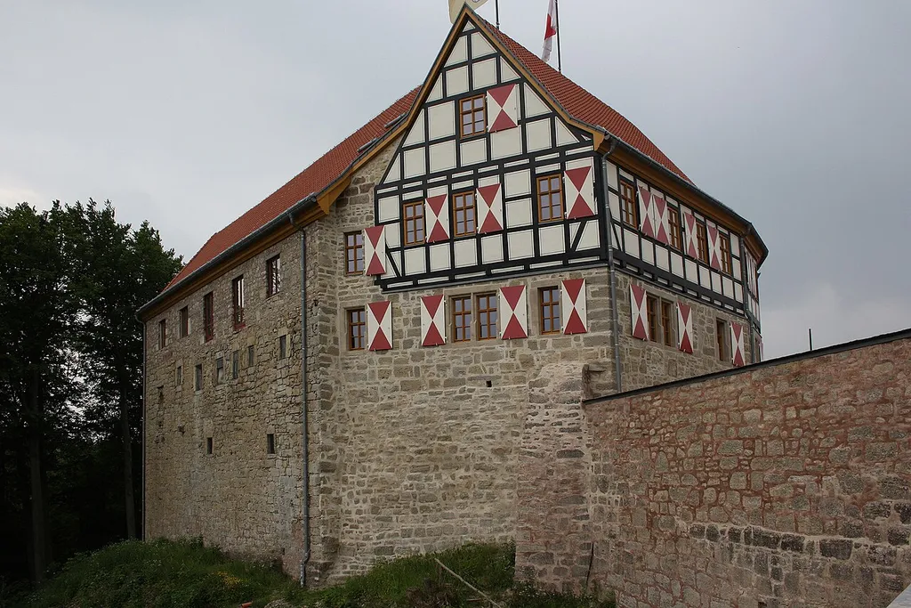 Nordwestseite der Kernburg