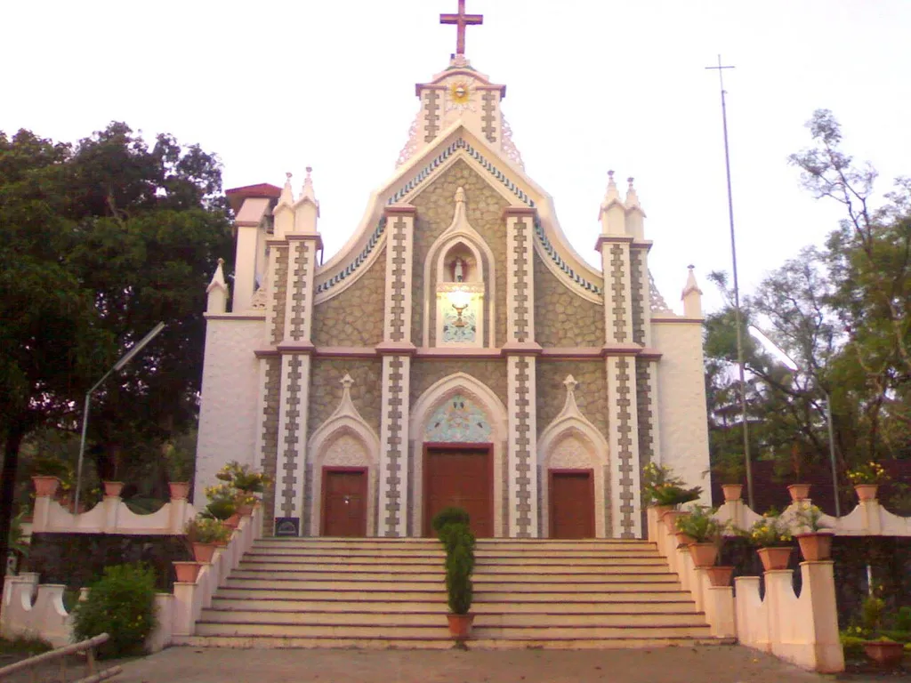 This the Sacred Heart Church Pacode Parish pictures