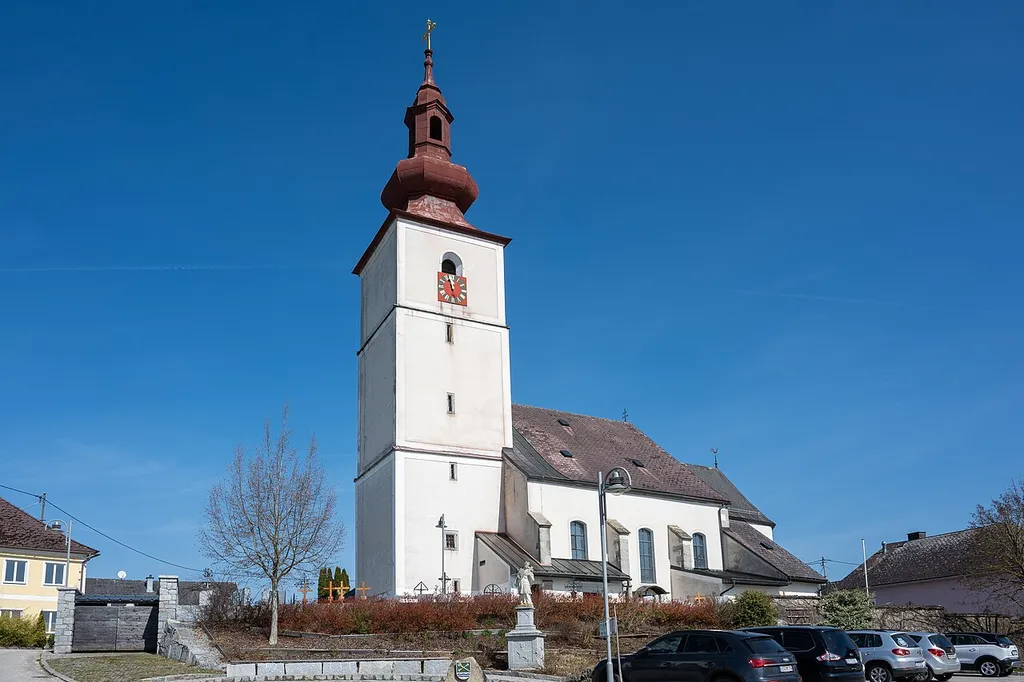 Südliche Ansicht der Pfarrkirche Kirchberg ob der Donau