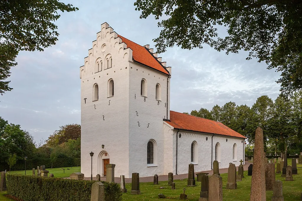 Ausås kyrka, Strövelstorps församling, Lunds stift, Svenska kyrkan.