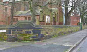 Boundary wall and gateways of Christ Church, Waterloo