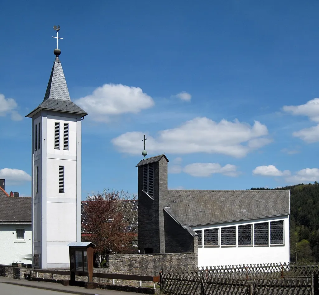 Kirche, Stormbruch, Außenansicht, Gemeinde Diemelsee, Hessen, Deutschland