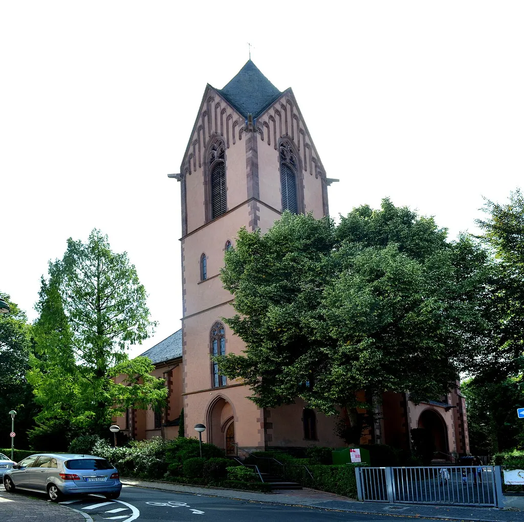Oberrad, Herz-Jesu-Kirche
