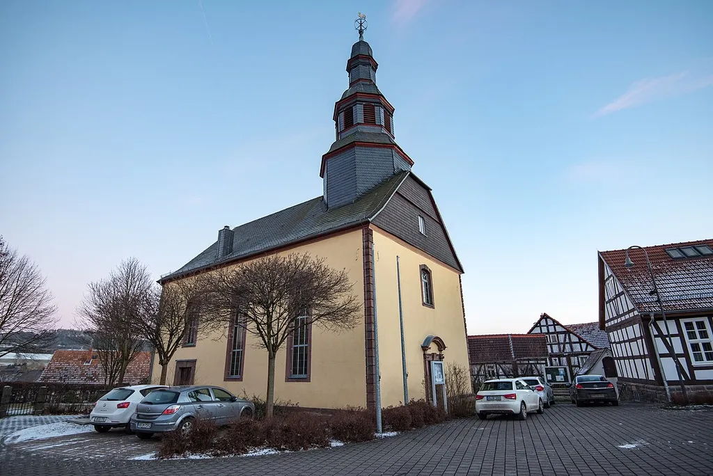Gemünden (Felda), Nieder-Gemünden, Kirche