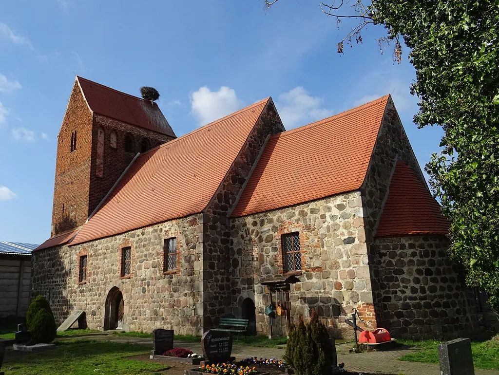 Dobbrun, Ortsteil von Osterburg, denkmalgeschützte Kirche
