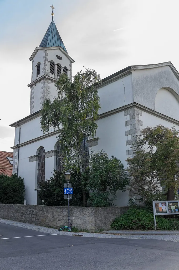This is a photograph of an architectural monument.It is on the list of cultural monuments of Bayern, no. D-6-63-000-674.