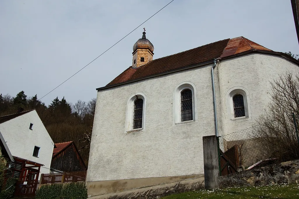 Die katholische Filialkirche Maria vom guten Ra in Lauf bei Hohenfels
