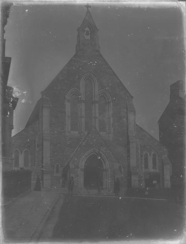 Photograph from the Martin Ridley Collection, which documents the towns and villages of South Wales c.1900-1910