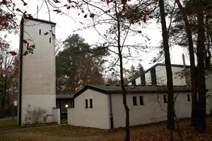 Kapelle / Kreuzkirche mit Gemeindezentrum