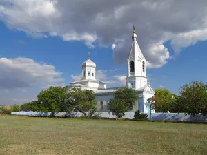 Saints Peter and Paul church, Vynohradne
