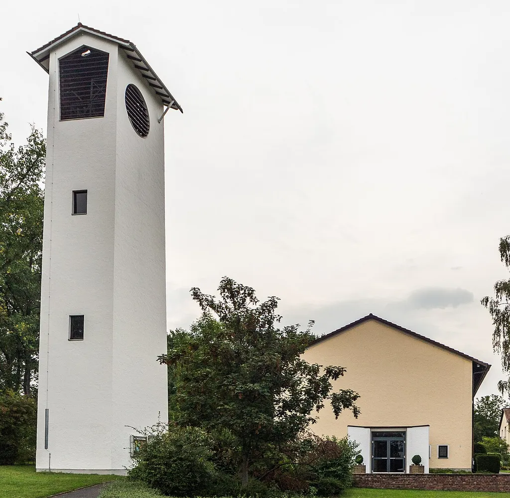 Ev. Apostelkirche, Lievelingsweg 162, Bonn-Tannenbusch: Blickrichtung Norden