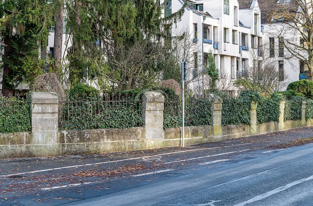 Gartentor Rednitzstraße 84; Rednitzstraße 86 in Nürnberg