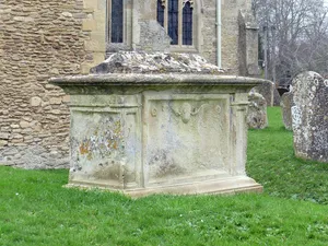 Chest tomb in churchyard of St Mary's circa 10 metres to south of south transept