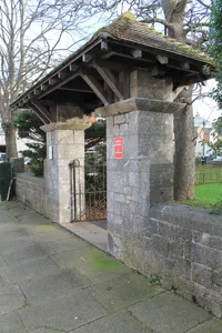 Lychgate And Walls To St Andrews Church