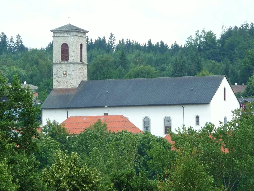 Die Pfarrkirche St. Leonhard in Neureichenau