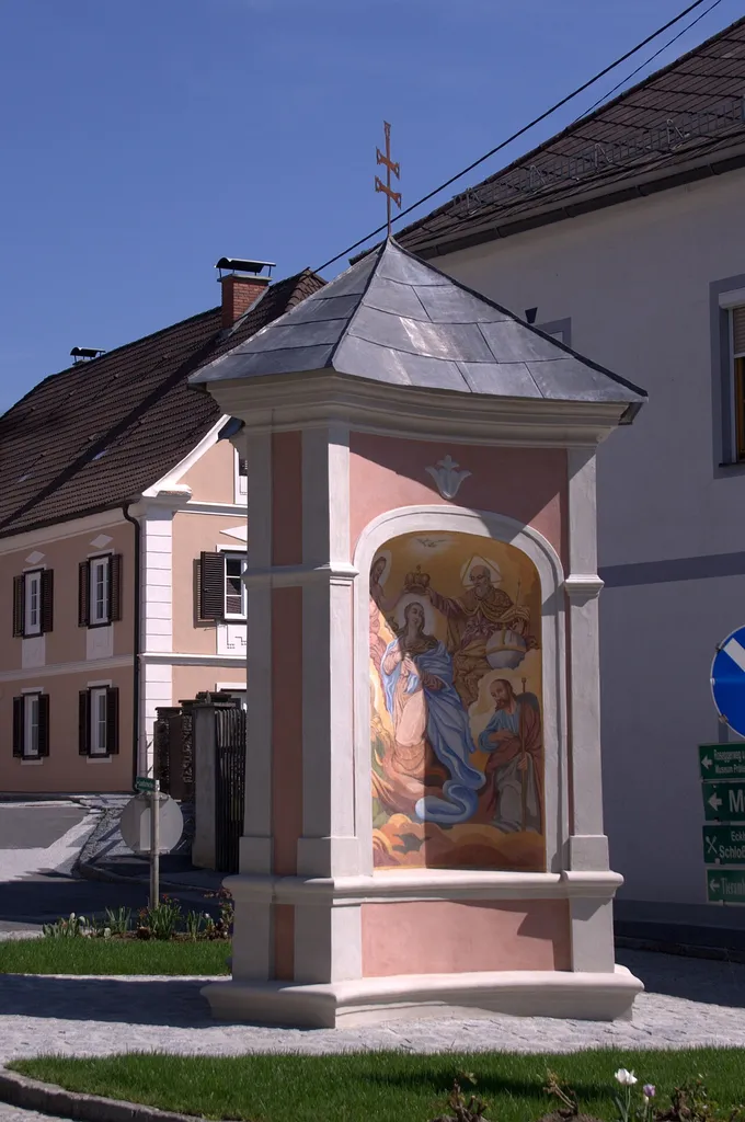Shrine Feuerwehrplatz in Pöllau, Austria