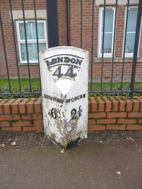 Old Milepost by the A5130, Woburn Sands