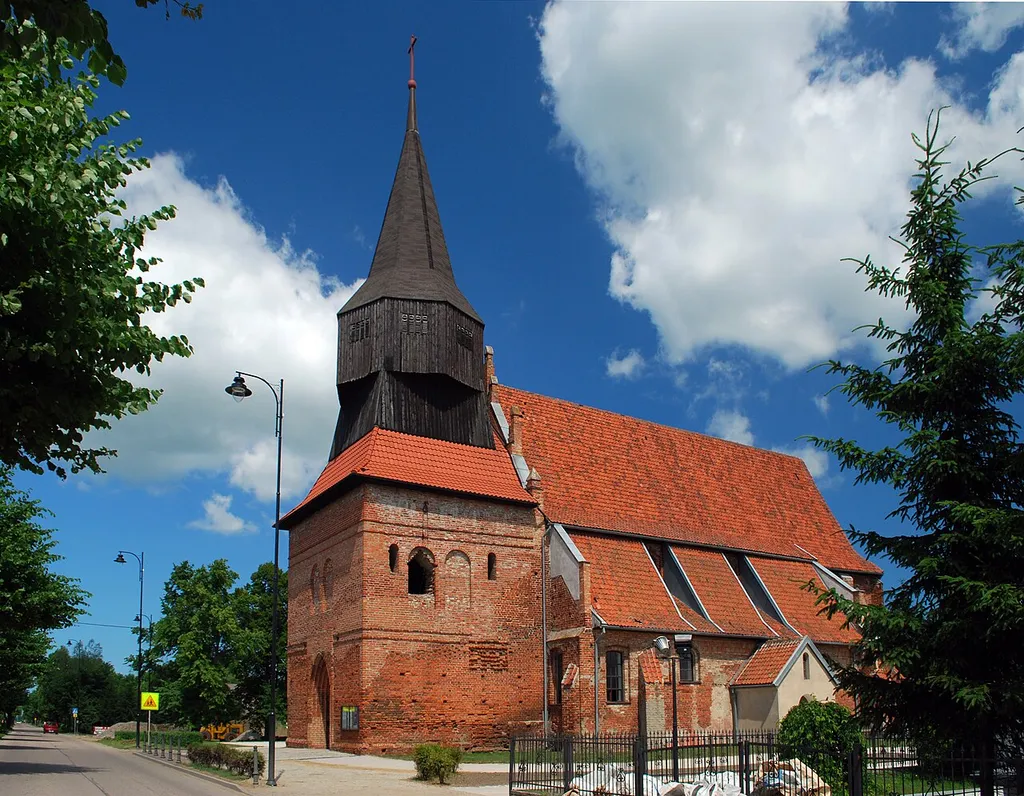 Cedry Wielkie, kościół św. św. Aniołów Stróżów z XIV wieku