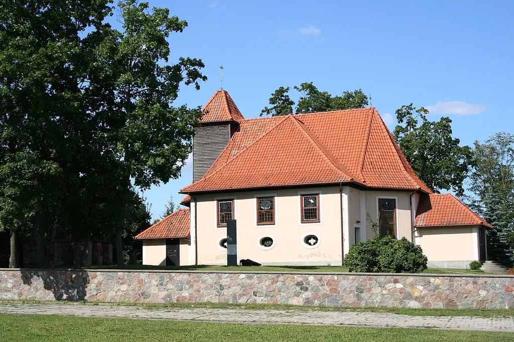 Stębark - dawny kościół ewangelicki, obenie rzymskokatolicki parafialny p.w. Św. Trójcy, 1681, 1909