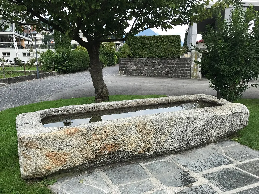 Brunnen Ennetbuergen Kirche St. Anton(Nidwalden)