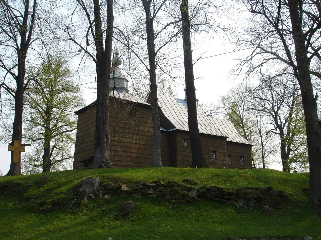 Królik Polski - Kościół łaciński fundacji bp. Sierakowskiego
