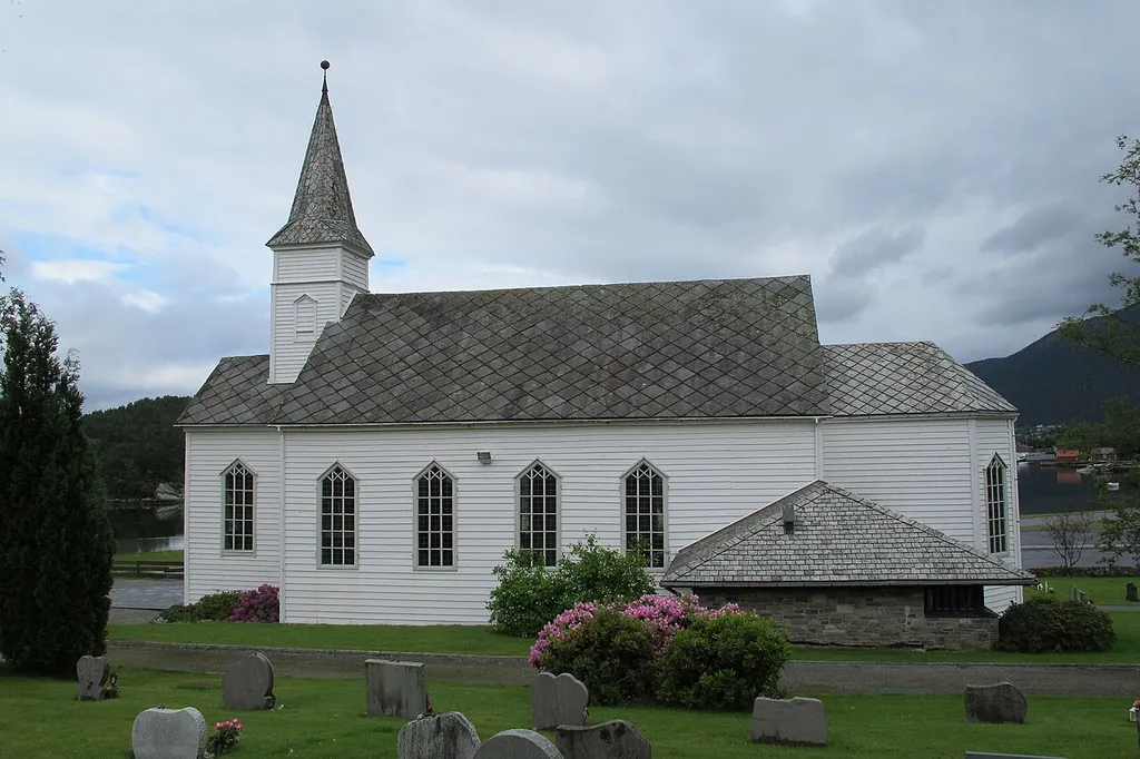 Husnes kyrkje, juni 2017