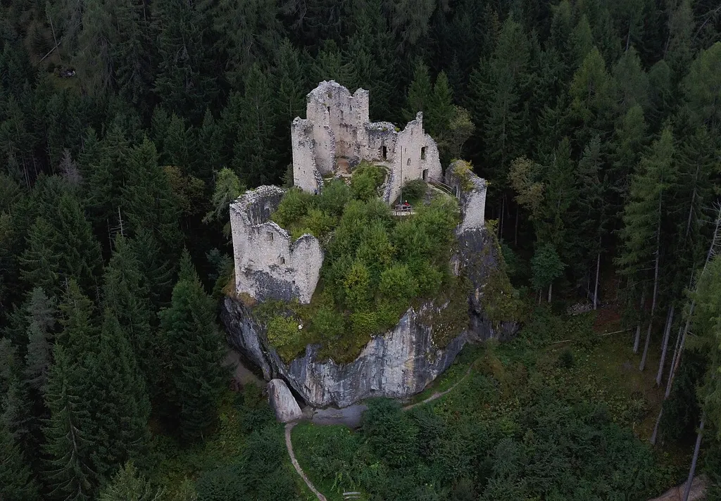 Seis am Schlern (Kastelruth, South Tyrol, Italy) - Castle Hauenstein