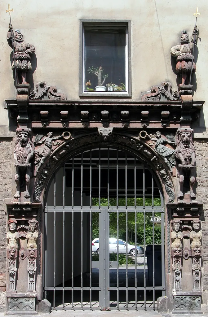 Renaissanceportal An der Martinikirche 1