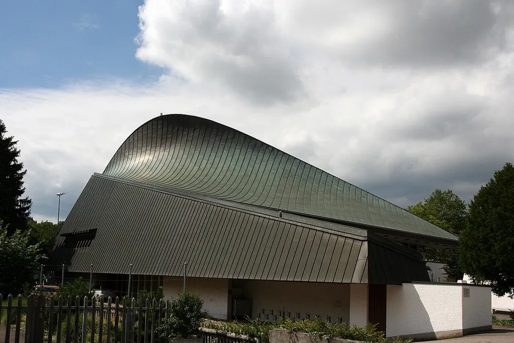 Römisch-katholische Pfarrkirche St. Elisabeth Kilchberg ZH, Aussenansicht von Norden