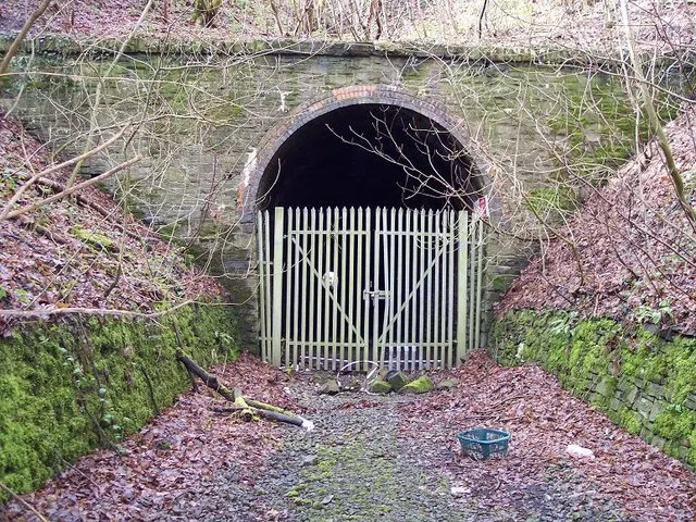 Disused tunnel at Ton-y-pistyll, Newbridge, Caerphilly. The railway between Risca in the Ebbw Valley and Markham Colliery in the Sirhowy Valley passed under the A472 (now unclassified) at Ton-y-pistyll, by means of the 239 yds-long Penar Tunnel. This is the east portal of the tunnel.