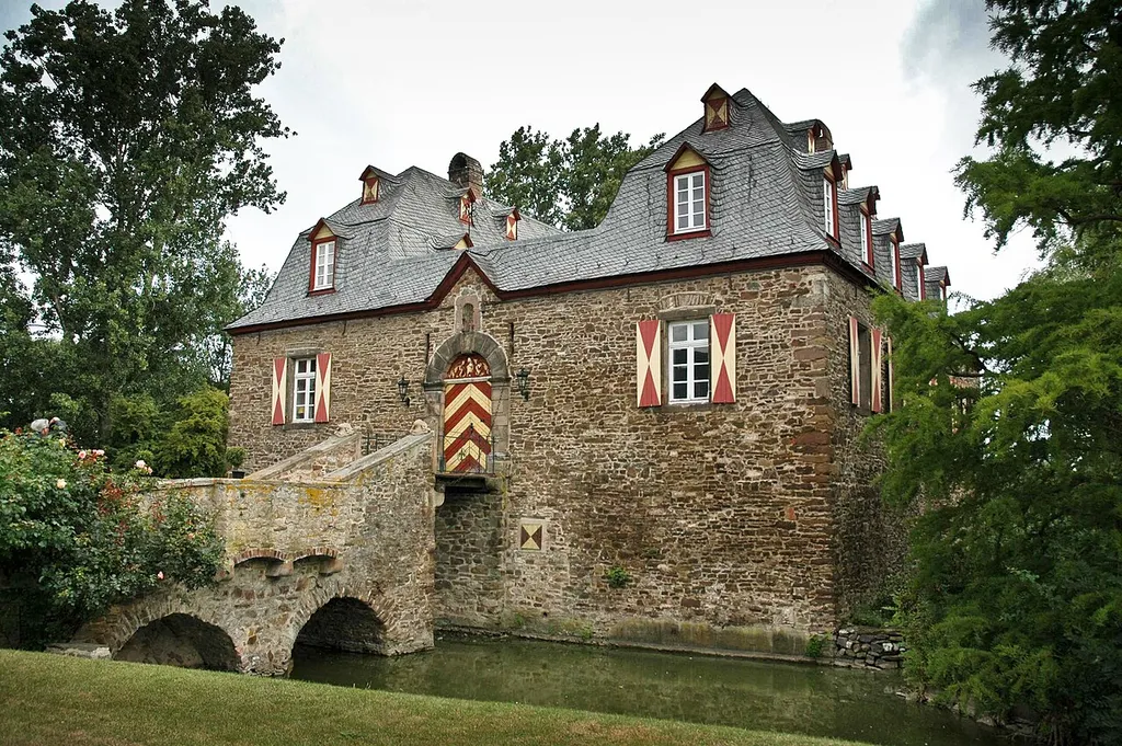 Kleeburg Main Building