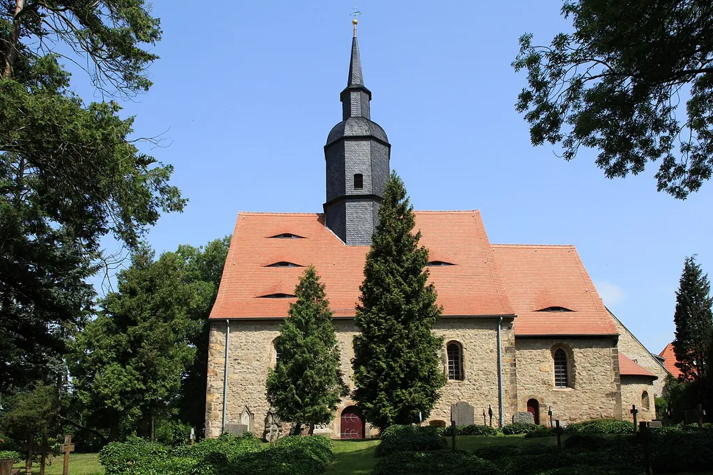 Jakobikirche, Am Ehrenfriedhof in Wilsdruff