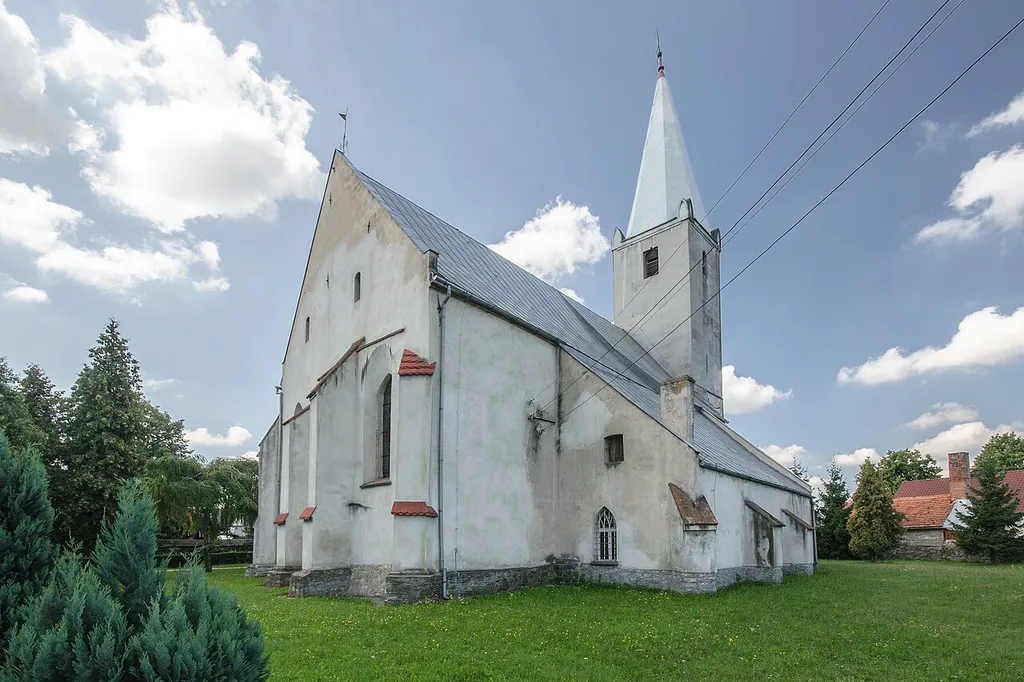 Bąków - rzymskokatolicki kościół filialny p.w. św. Katarzyny, poł. XIV, XVI