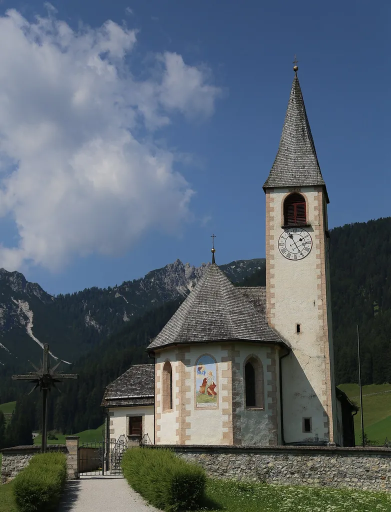 Pfarrkirche St. Veit, Prags This media shows the cultural heritage monument with the number 16547 in South Tyrol. (Wikidata)