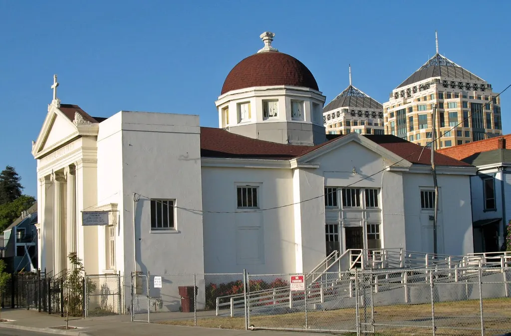 w:National Register of Historic Places listings in Alameda County, California. Greek Orthodox Church of the Assumption, Ninth and Castro Sts., Oakland, CA. Photographed from the west side of Castro St., near the intersection with 9th St. Camera location37° 48′ 12.06″ N, 122° 16′ 45.23″ W View this and other nearby images on: OpenStreetMap 37.803350; -122.279231