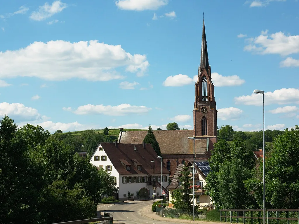 Evangelic church with manse in Koendringen