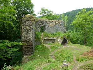 Hrad Návarov
