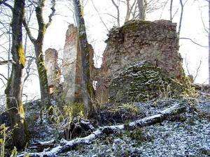 Embūte Castle