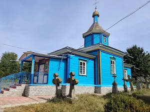 Holy Trinity church, Yaltushkiv