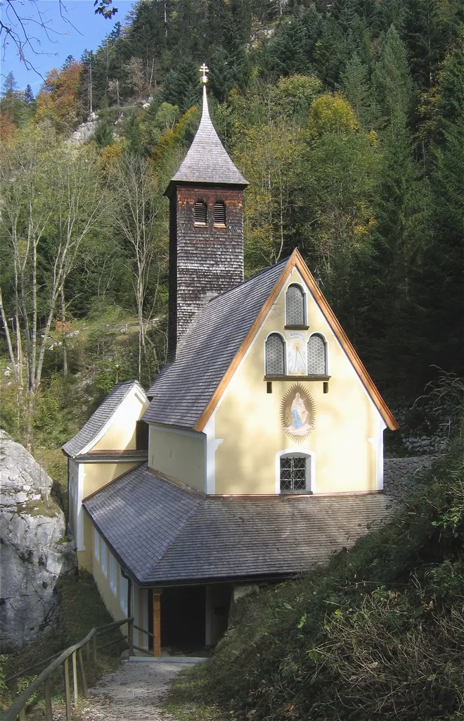Wallfahrtskirche Maria Klobenstein bei Kössen, Tirol This media shows the protected monument with ObjektID 93494 in Austria. (Commons, de, Wikidata)