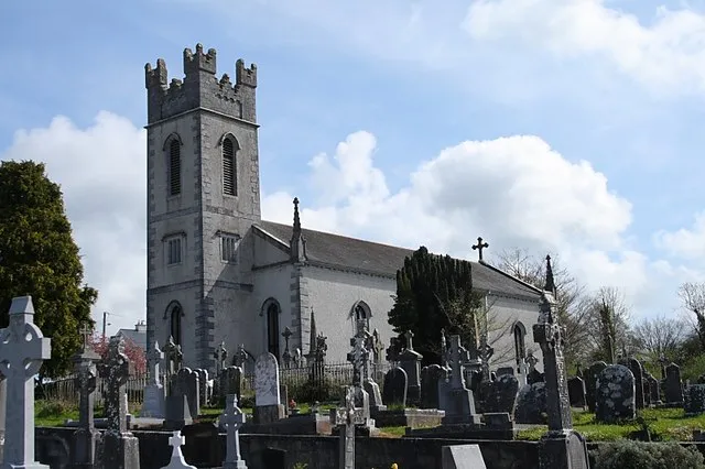 Church and graveyard Durrow Catholic church and graveyard on the N52, north of Tullamore.